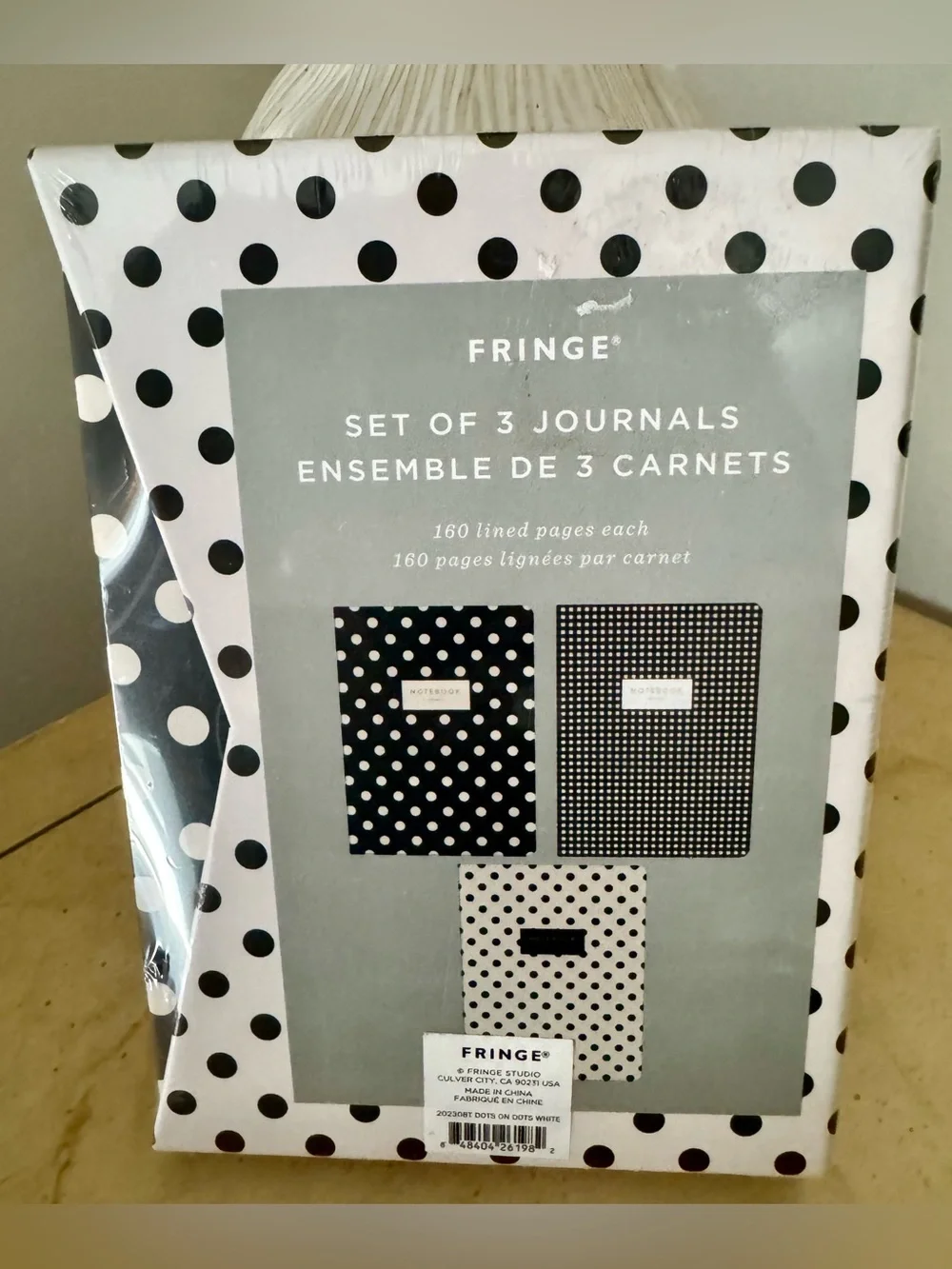 Kate Spade Polka Dot Pen Set (4 pens)& Fringe Polka Dot Journals(set of 3) NEW